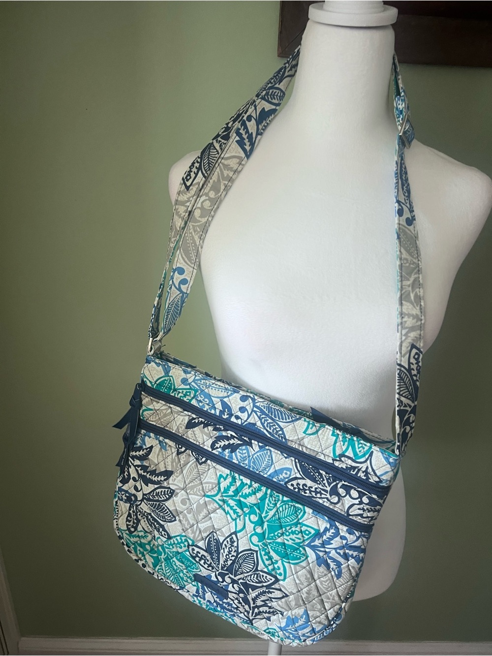 Vera Bradley Retired Santiago Quilted Crossbody Bag